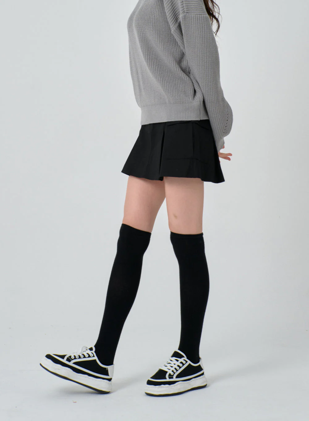 Double Pocket Pleated Mini Skirt OA01 - Image 6