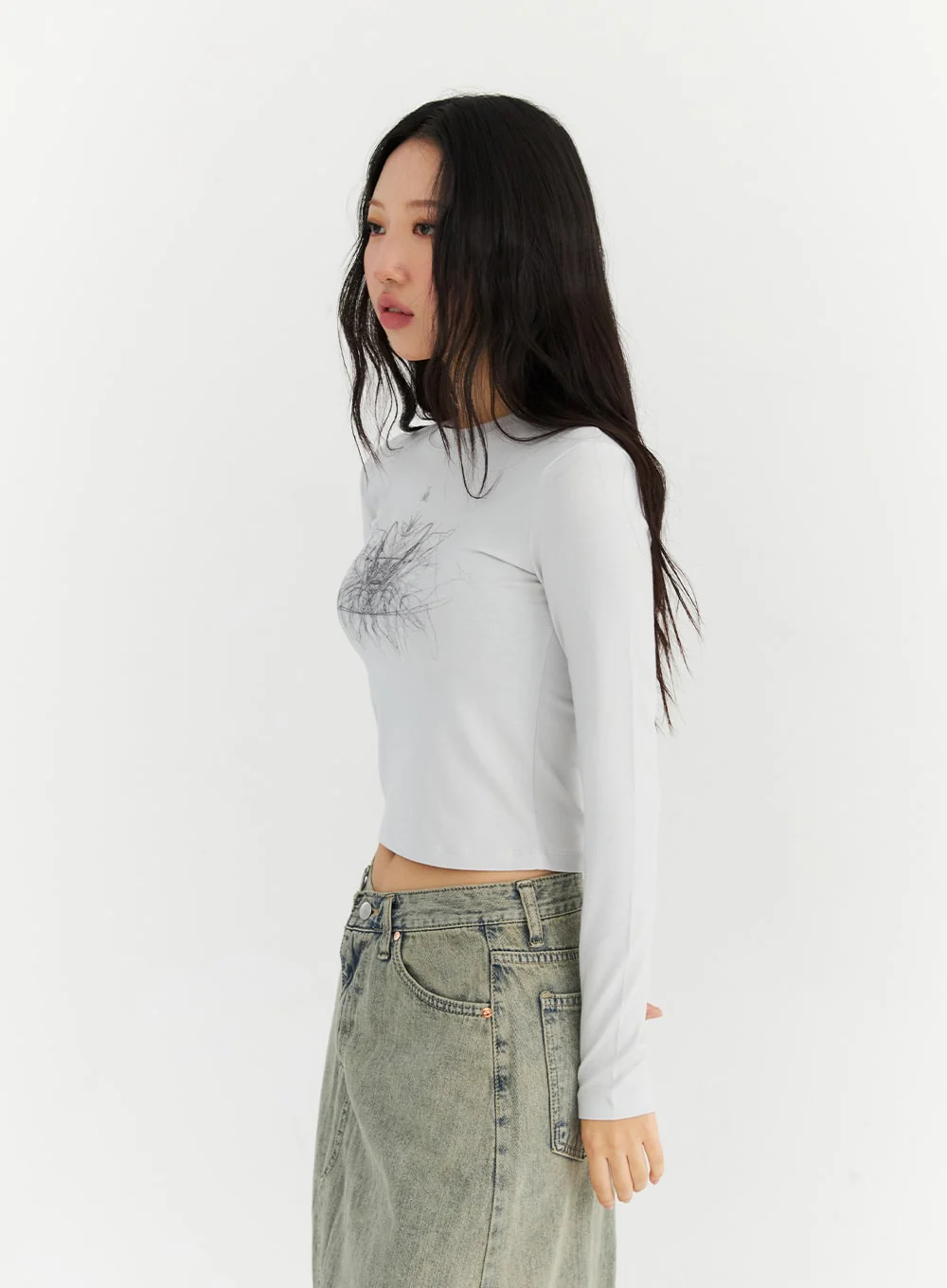 Graphic Long Sleeve Top CN303 - Image 5