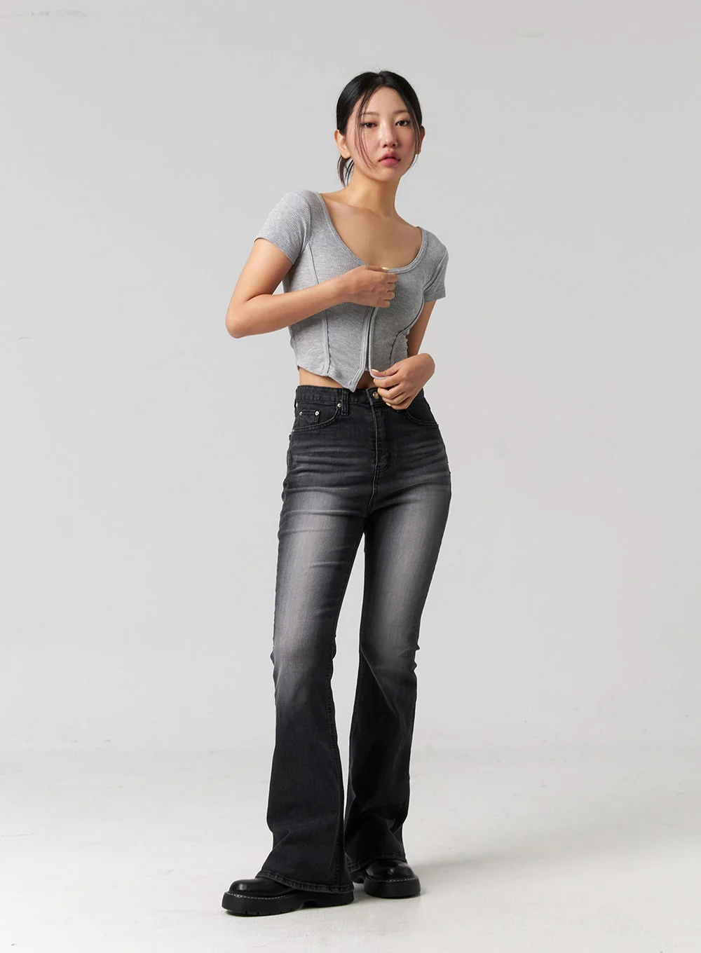 Modern Slim Bootcut Jeans CG319 - Image 4