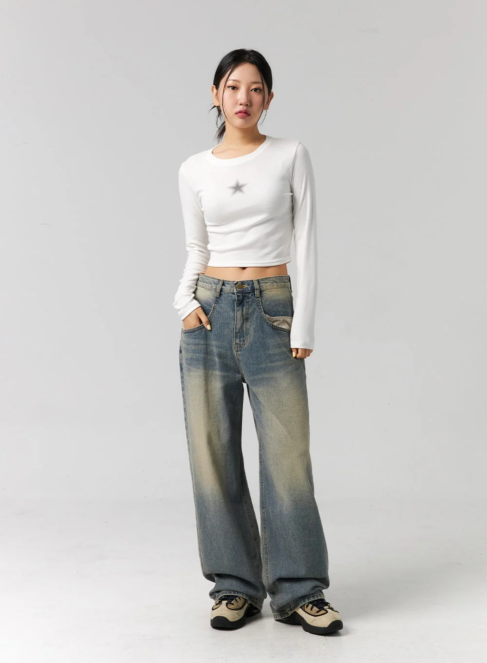 Star Graphic Long Sleeve Slim Fit Tee CG315 - Image 3